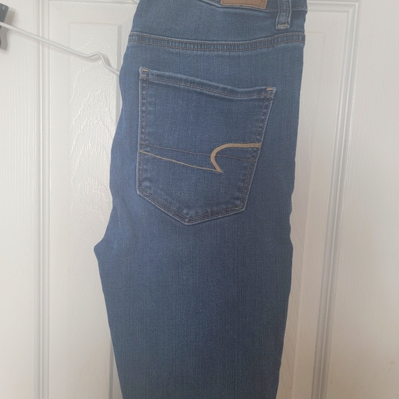 American Eagle Skinny Jeans - Picture 2 of 3